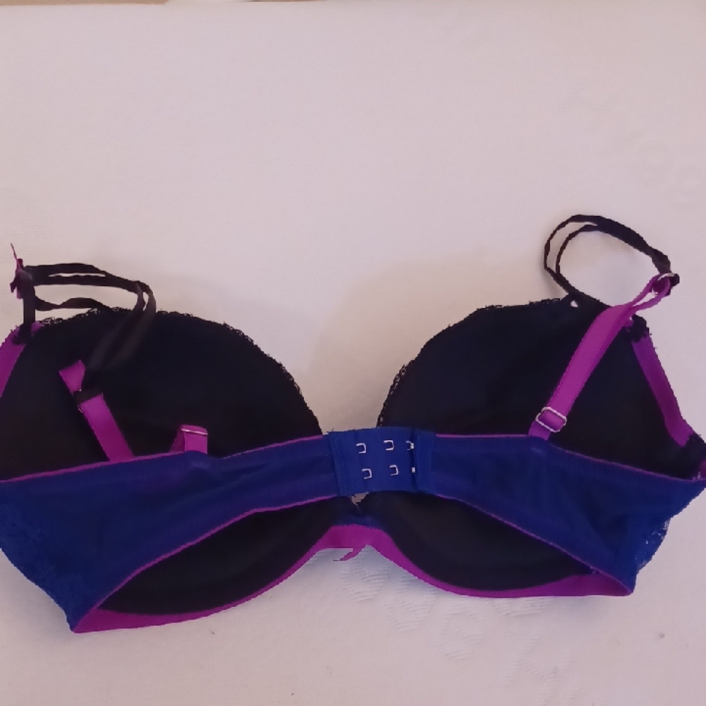Blue and Black Lace Bra - Picture 2 of 7